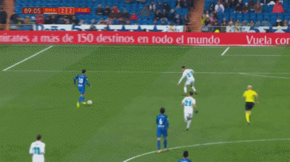 冬窗大戏开启！曼联中场或离队，利物浦寻萨拉赫接班人